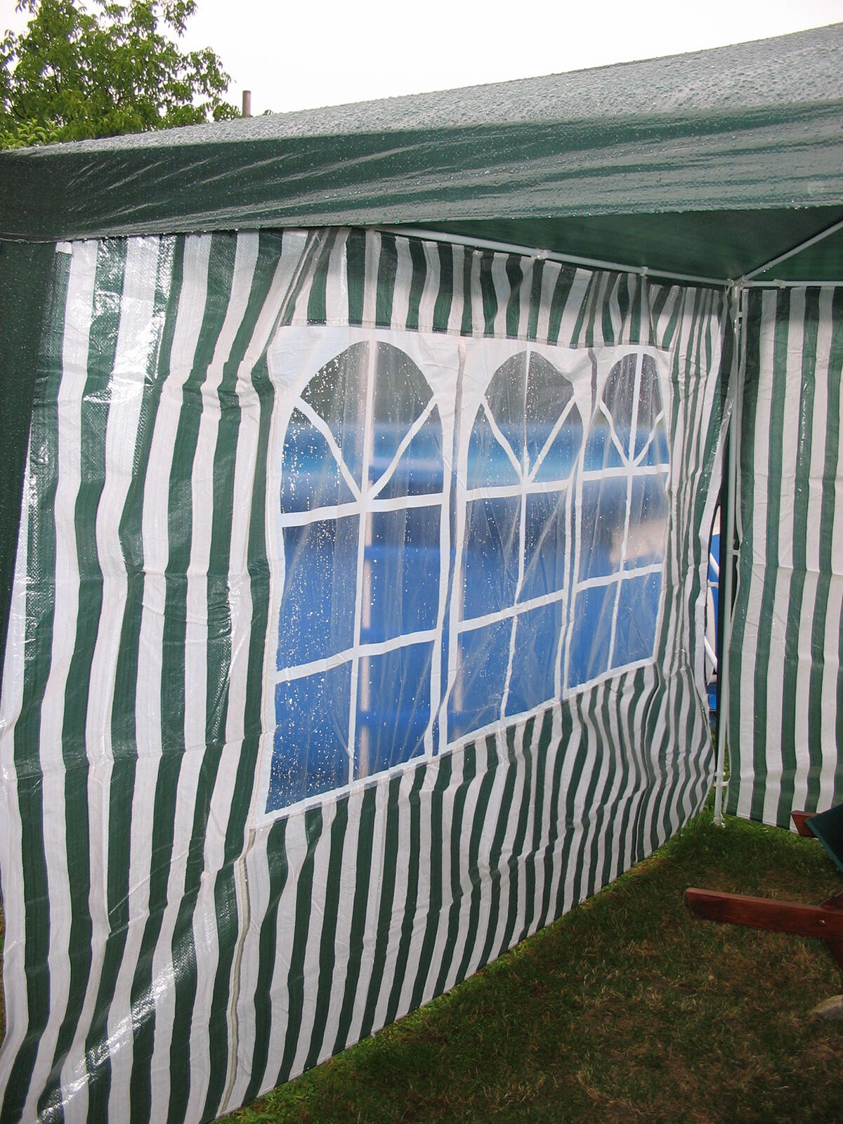 stěna k altánu 295x190cm s oknem PRUHY BÍ/ZE 0 Kg MTA MAXMIX Sklad14 767920