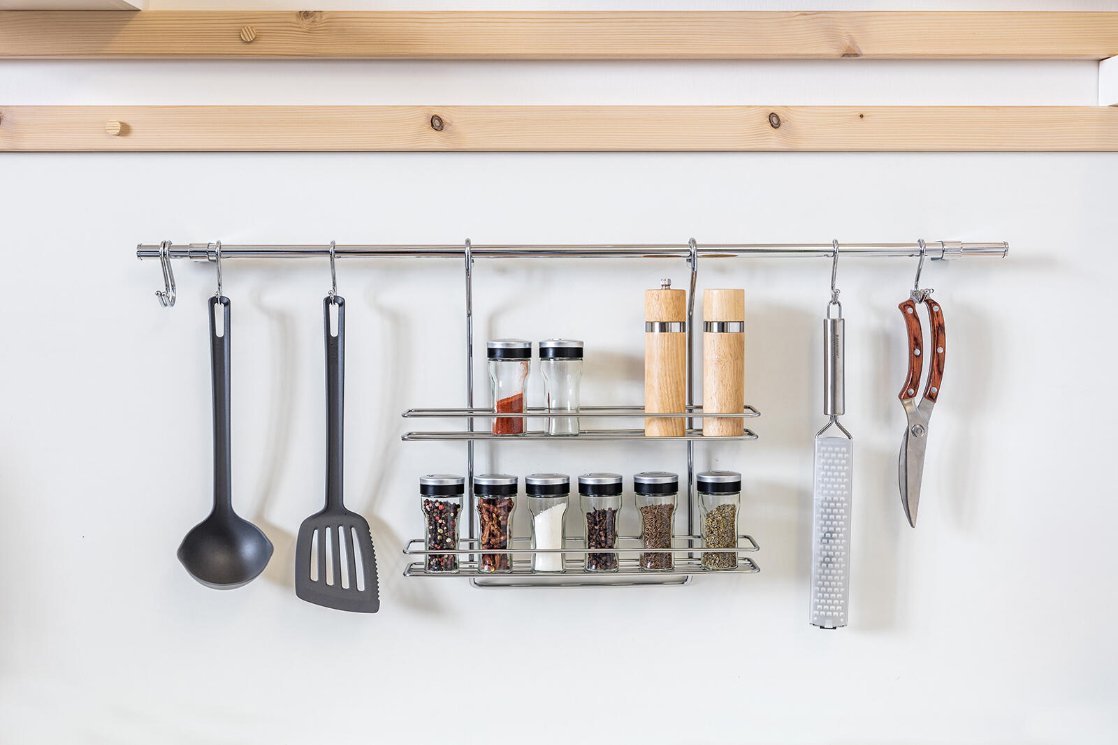 polička závěsná VARIELLA 2 patra 37x37x9cm Cr 0.85 Kg MTA MAXMIX Sklad14 327013