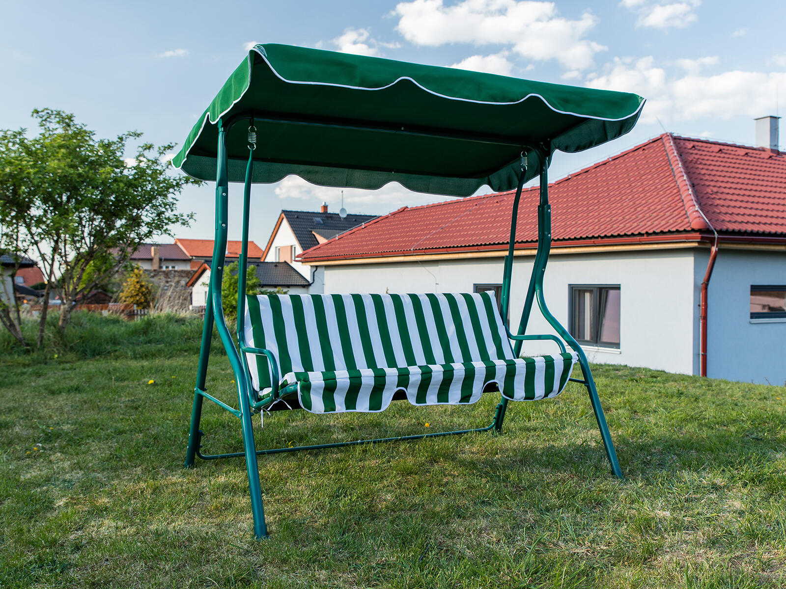 houpačka zahradní STRIPY II 170x110x153cm ZE/BÍ 21.45 Kg MTA MAXMIX Sklad14 791011