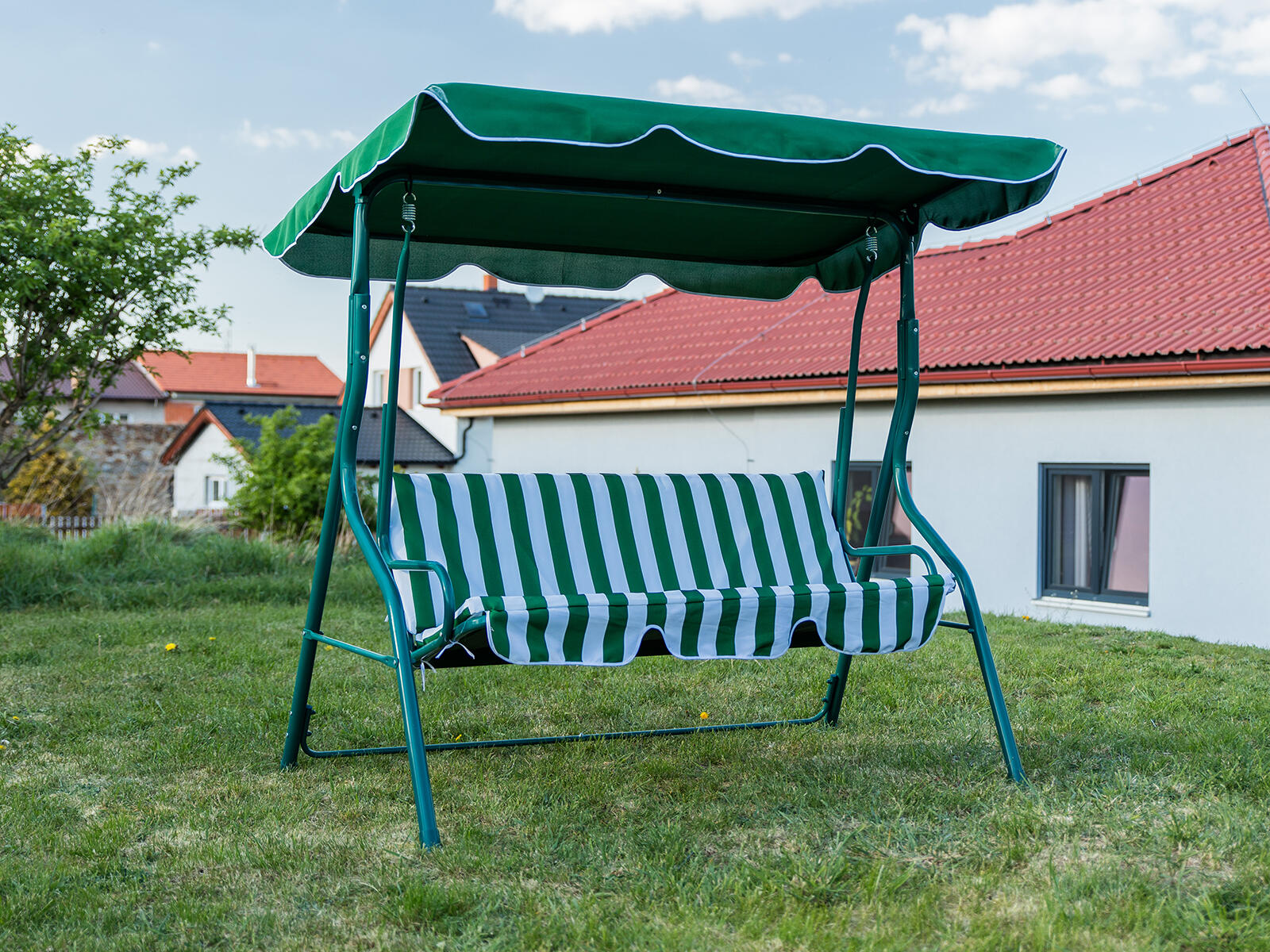 houpačka zahradní STRIPY II 170x110x153cm ZE/BÍ 21.45 Kg MTA MAXMIX Sklad14 791011