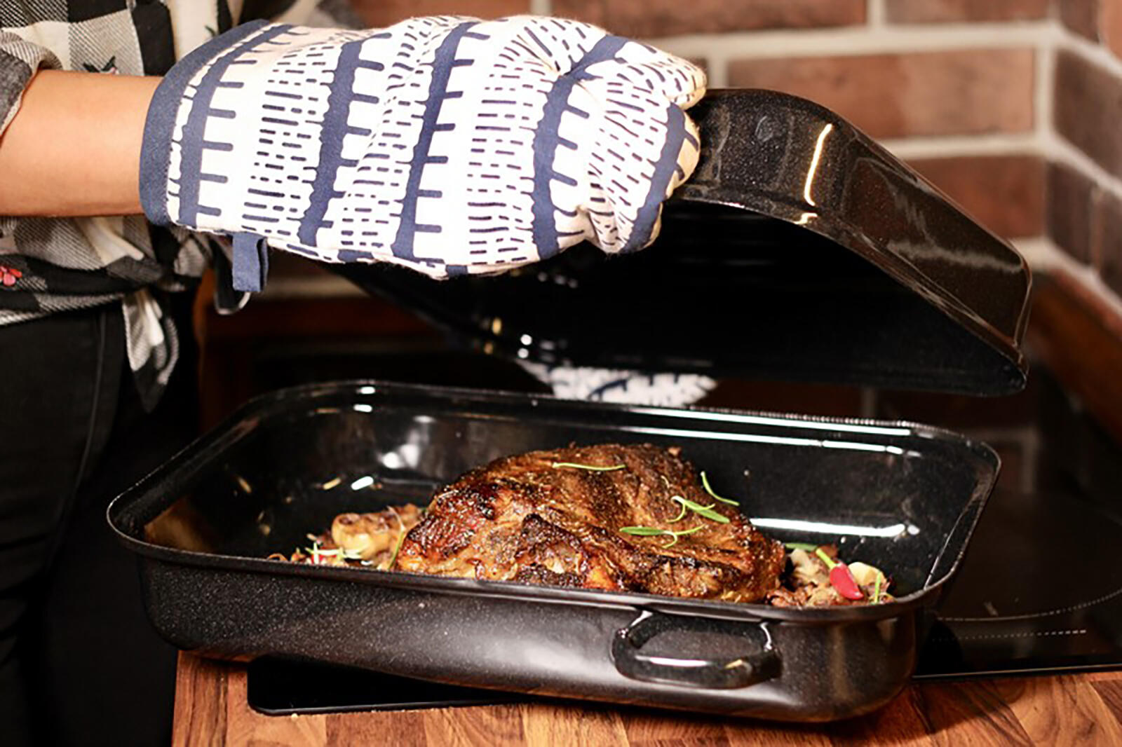 pekáč 40x26cm smalt.povrch 2díl. vlnka