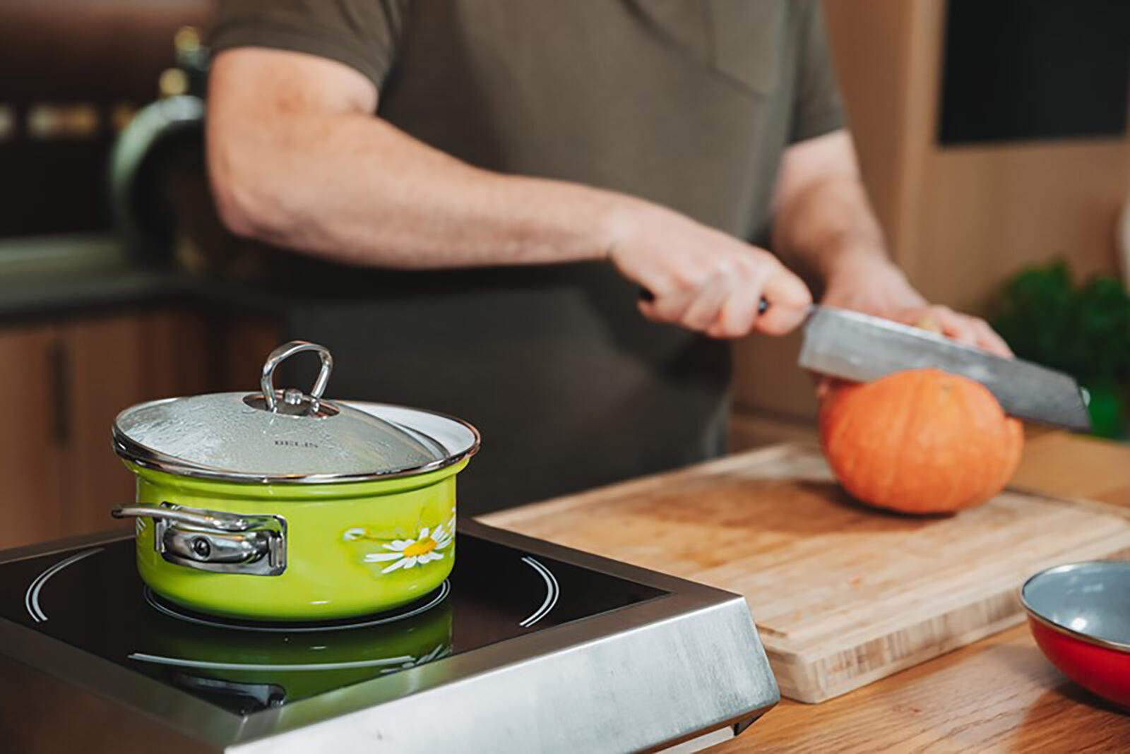 hrnec BELIS DAISY 20cm 3,6l se skleněnou poklicí