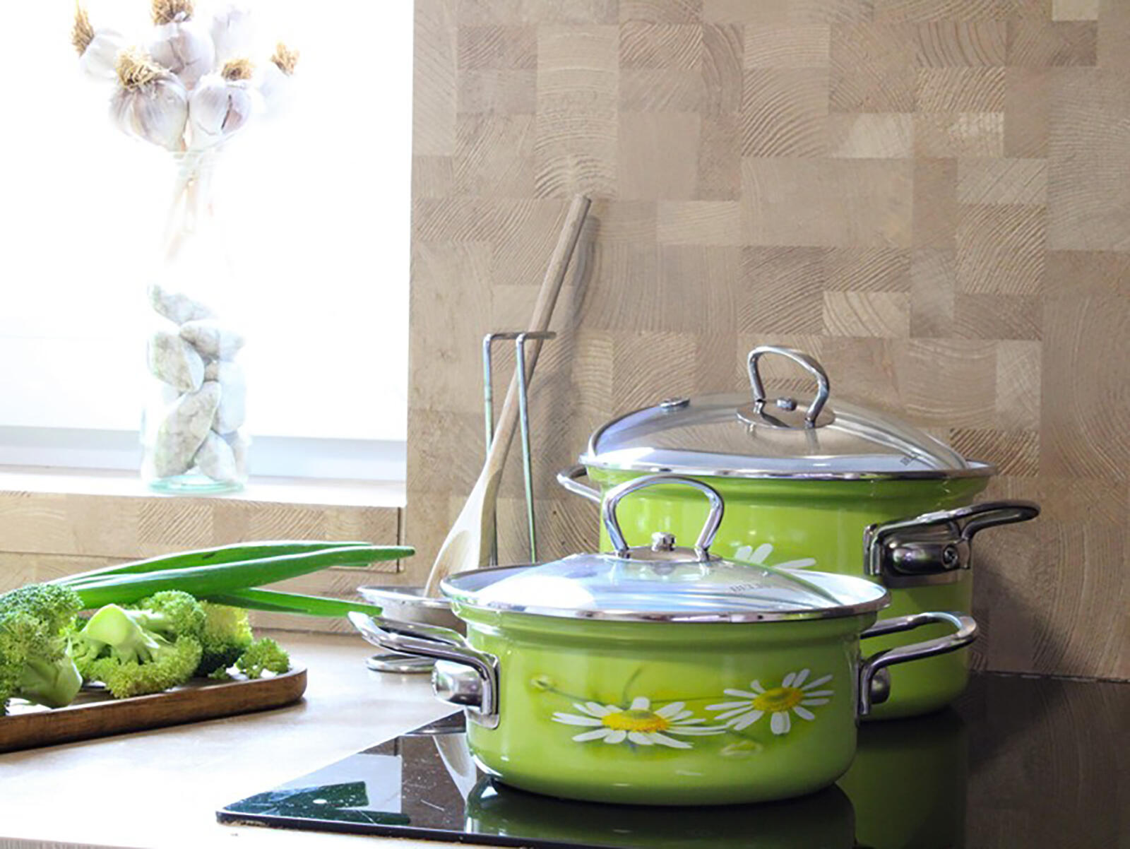 rendlík BELIS DAISY 16cm 1,4l se skleněnou poklicí