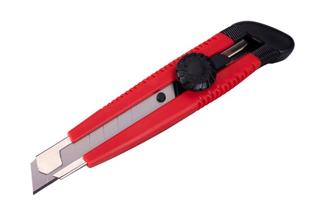 nůž odlamovací 18mm s utahovacím šroubem 0.09 Kg MTA MAXMIX Sklad14 463223