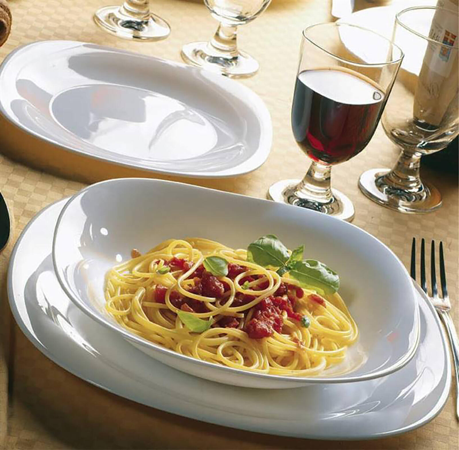 talíř mělký skleněný PARMA 27x27cm BÍ 0.5 Kg MTA MAXMIX Sklad14 368242