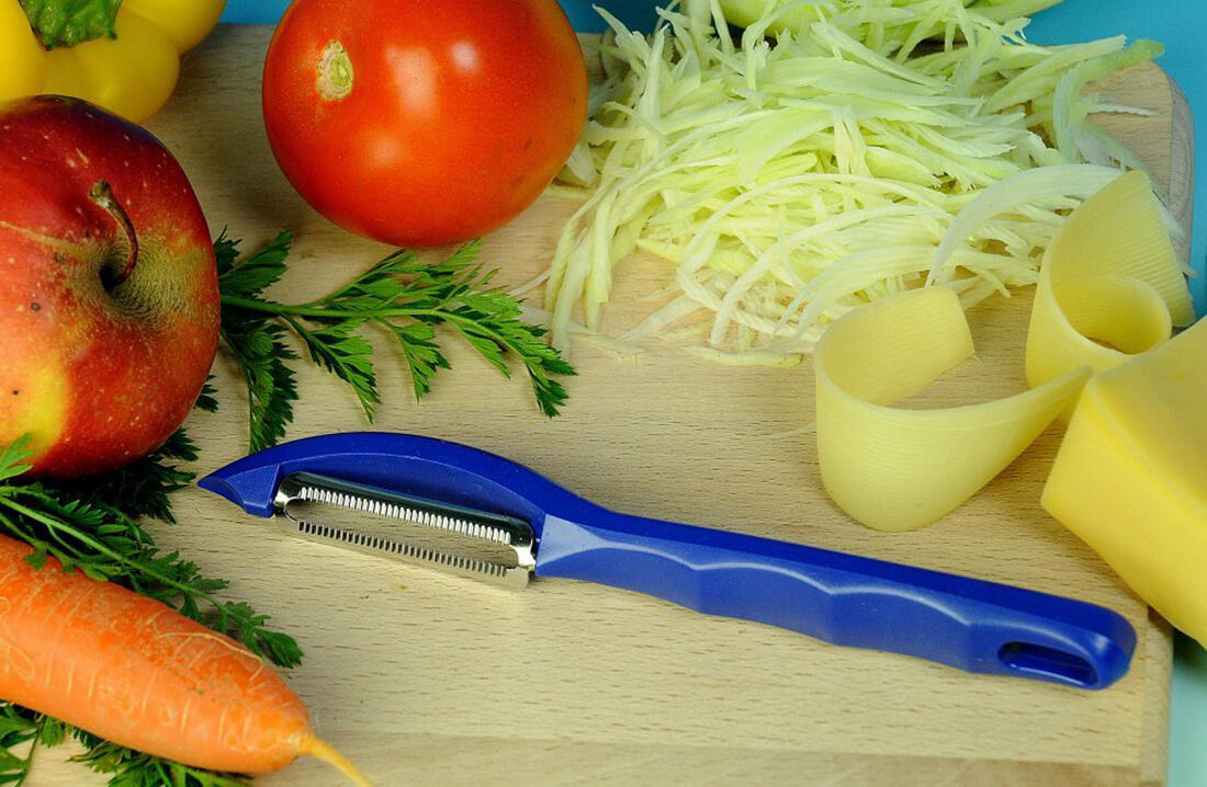 škrabka oboustr.17cm BARRACUDA s pilk.ostřím, rukojeť PH 0.02 Kg MTA MAXMIX Sklad14 342204