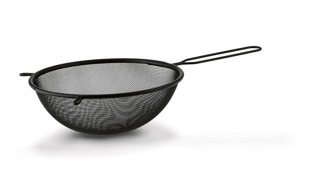 cedník 20cm kov.ČER 0.12 Kg MTA MAXMIX Sklad14 395213