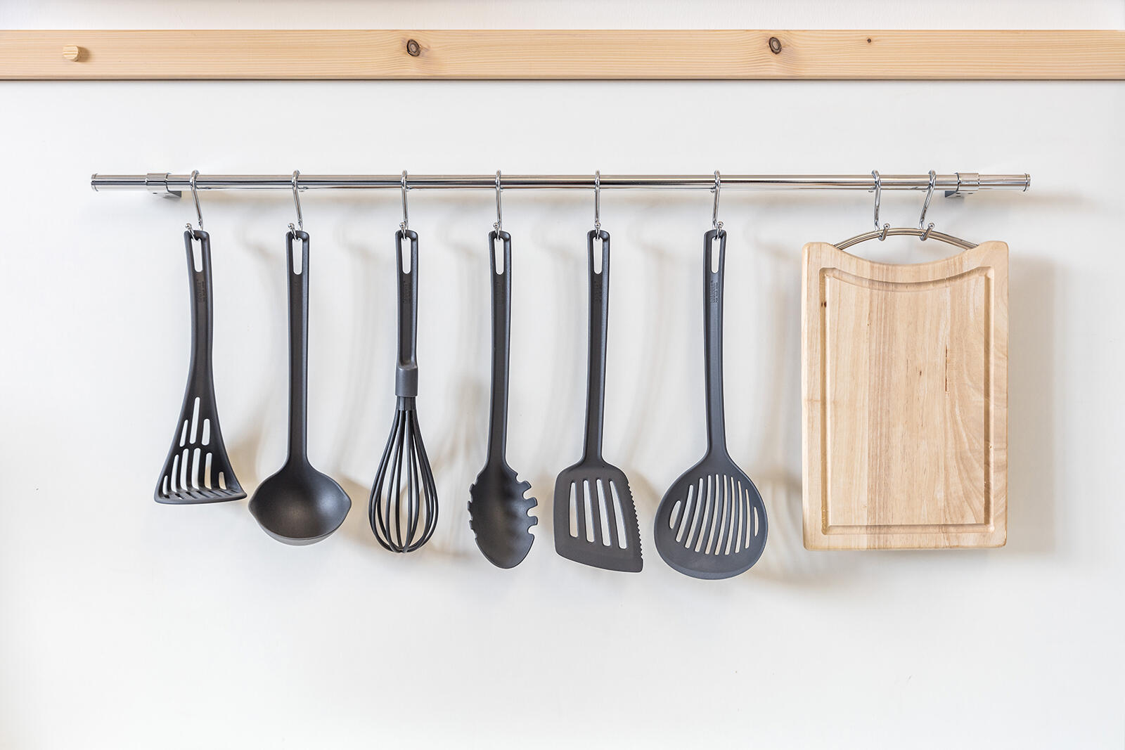 tyč závěs.na kuch.náčiní 60cm VARIELLA 0.32 Kg MTA MAXMIX Sklad14 267305