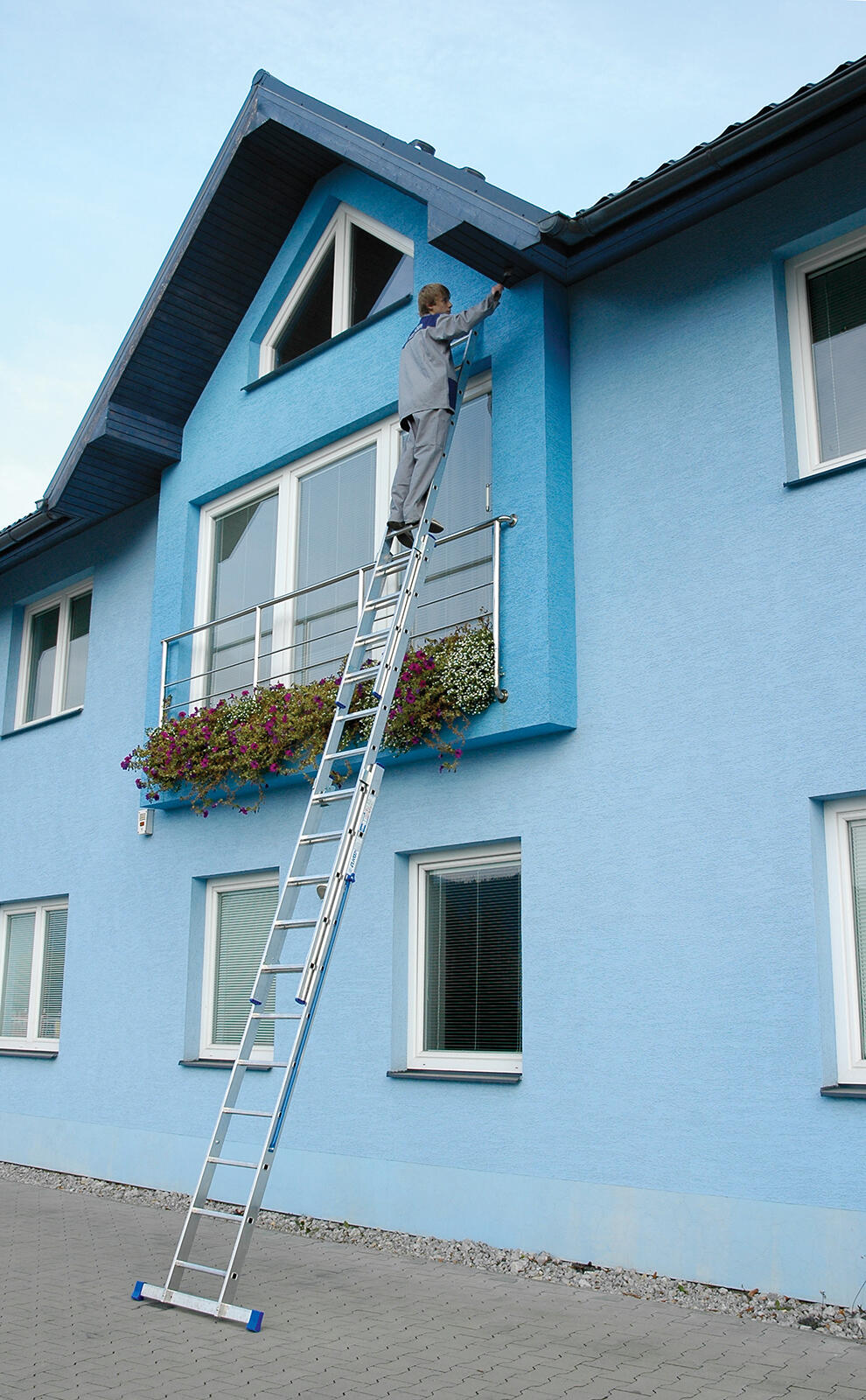 žebřík Al un. 3d. 11př. 2,95/6,33m VHR H 3x11 nosnost 150kg ELKOP 19.3 Kg MTA MAXMIX Sklad14 470085