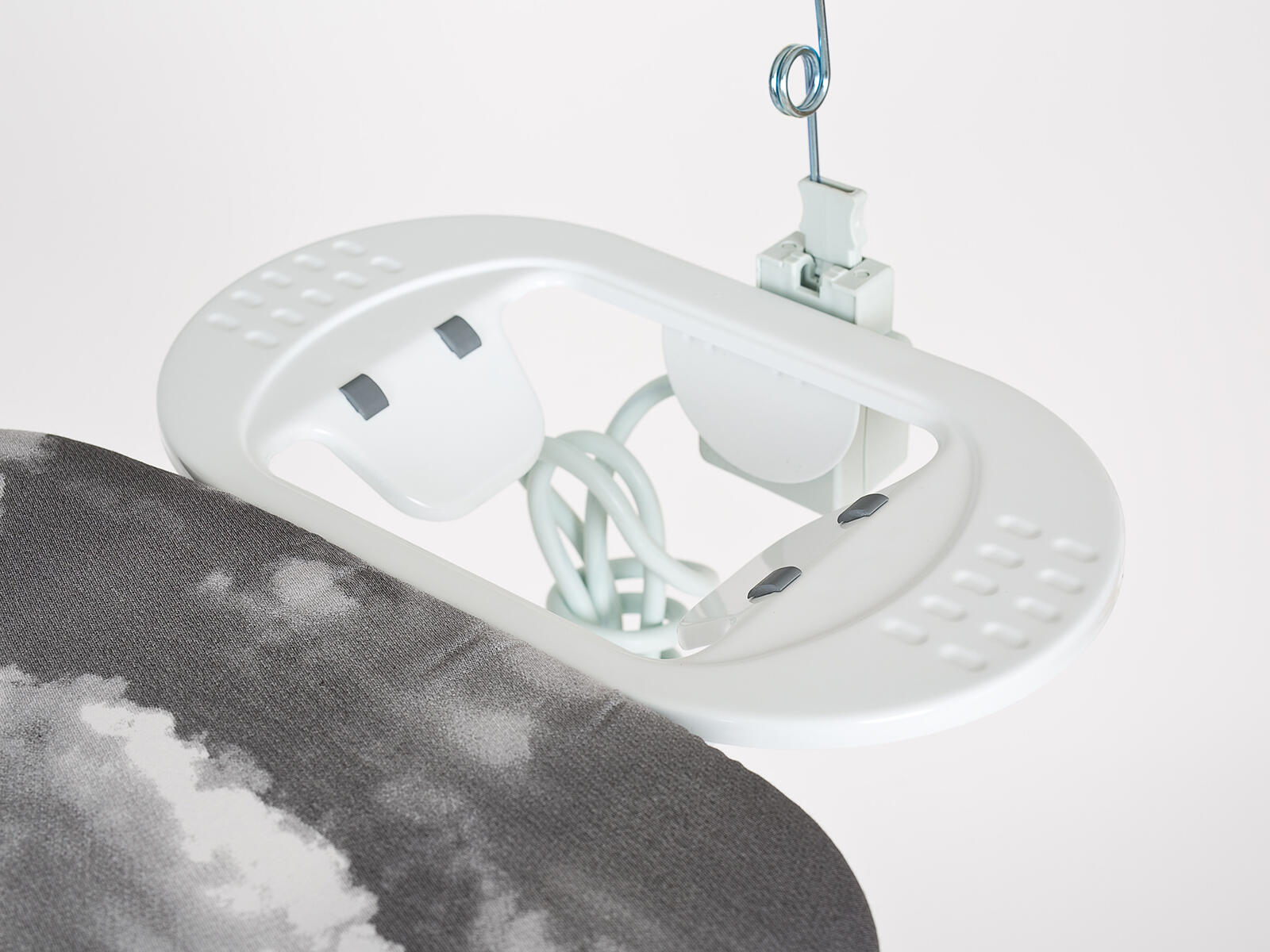 prkno žehlicí EURO II 120x38cm BA, kov, se zásuvkou 4.84 Kg MTA MAXMIX Sklad14 324456