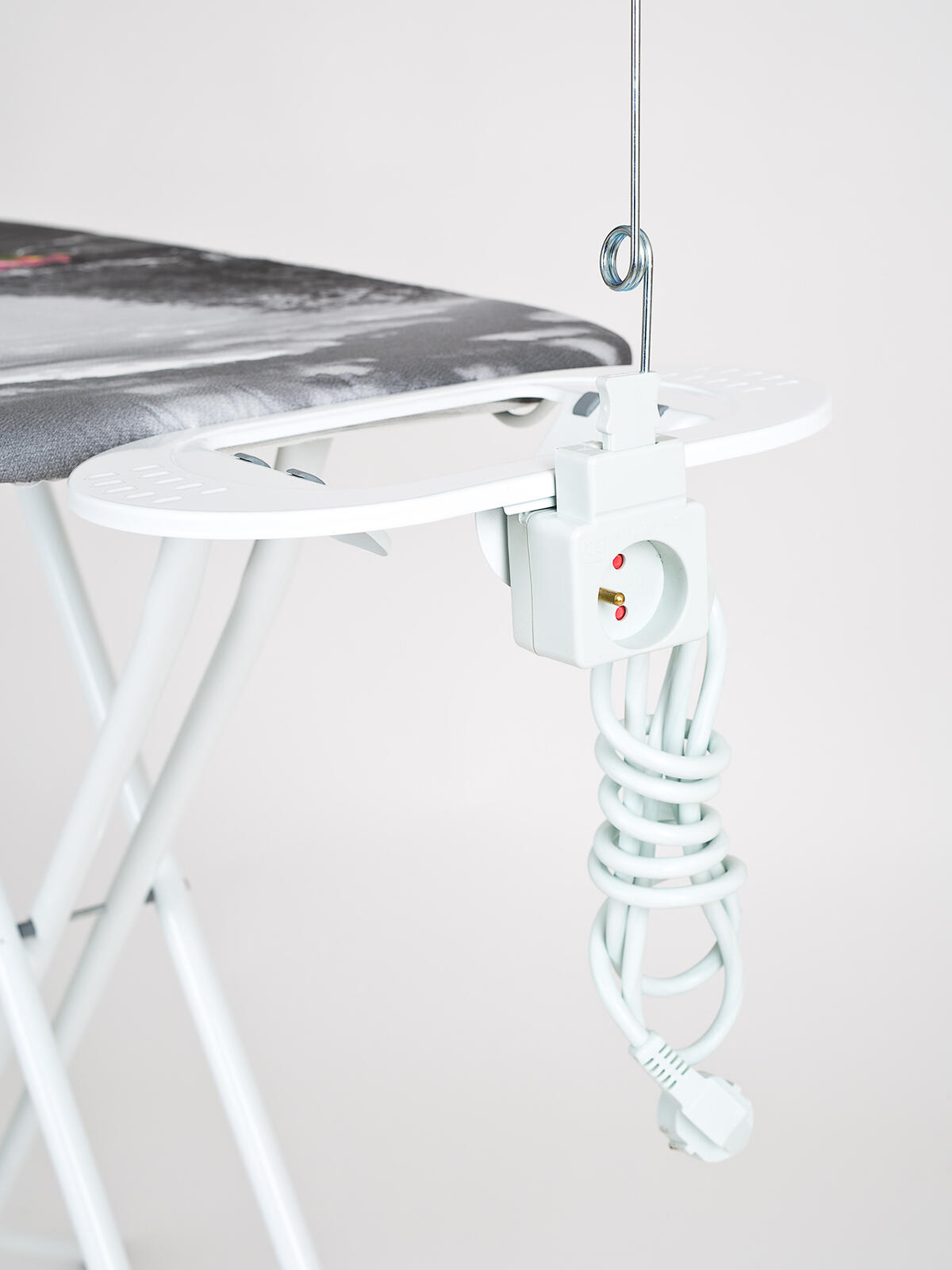 prkno žehlicí EURO II 120x38cm BA, kov, se zásuvkou 4.84 Kg MTA MAXMIX Sklad14 324456