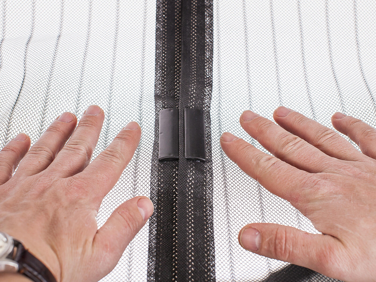 síť proti hmyzu do dveří 100x210cm ČER suchý zip 0.3 Kg MTA MAXMIX Sklad14 767123